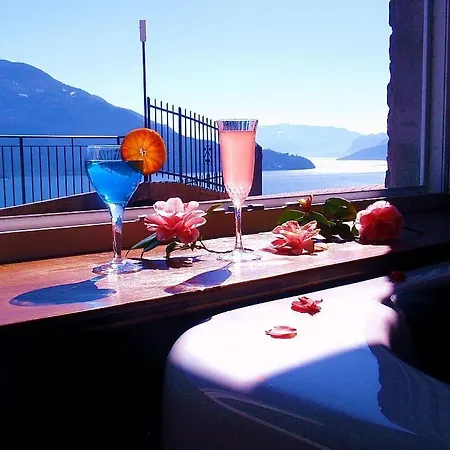 Piazzo Sleeps 4 Pool Wifi شقة