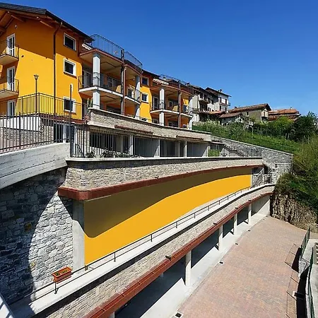 Piazzo Sleeps 4 Pool Wifi شقة