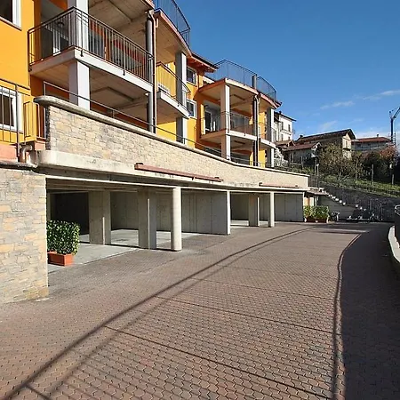 Piazzo Sleeps 4 Pool Wifi Vercana